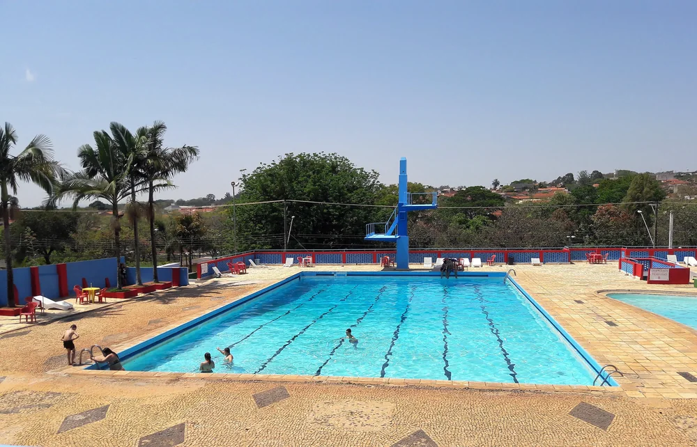 Complexo de piscinas do clube